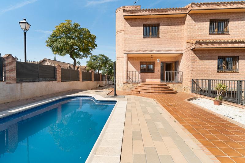 Foto 12690697-f70d-4f46-9ee8-beabd7eddf8c. Chalet mit kamin heizung parking pool in Serranillos del Valle