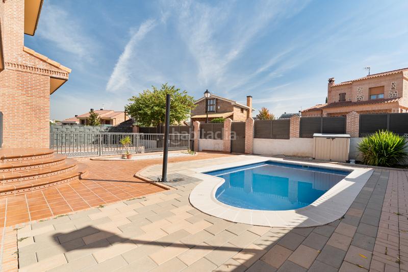 Foto 44a36a87-3f35-411b-a4b7-e644073c3089. Chalet mit kamin heizung parking pool in Serranillos del Valle