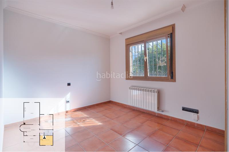 Foto d61f1575-ca69-4be9-94b1-e1bf4f670d9e. Chalet mit kamin heizung parking pool in Serranillos del Valle