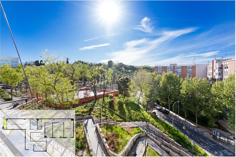 Foto 7a2ea22a-fcd6-4ccc-be2e-de93fdf0faa1. Pis amb calefacció aparcament a San Isidro Madrid