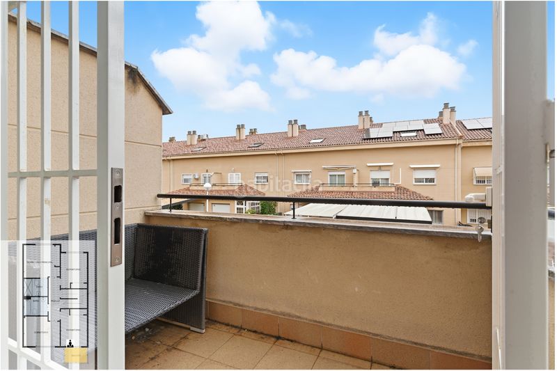 Foto a917c82d-e4b8-4db9-b982-aebc758d1c6a. Casa adossada amb aparcament piscina a Cubas de la Sagra