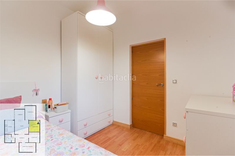Foto d2821329-11d0-4362-aba6-ba386bc72250. Pis amb calefacció a Almendrales Madrid
