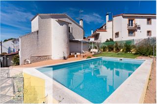 Chalet  Calle oriente. Chalet independiente en villanueva de perales