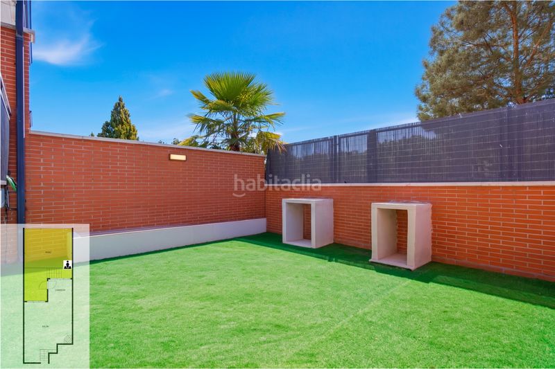 Foto 5cbd93cb-5c4e-41c1-875f-502d2ba82ebf. Casa adossada amb calefacció aparcament a Las Castañeras - Bulevar Arroyomolinos