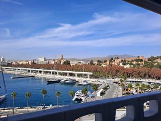 Piso en La Malagueta - Monte Sancha. Exclusiva vivienda con vistas al mar y terraza.