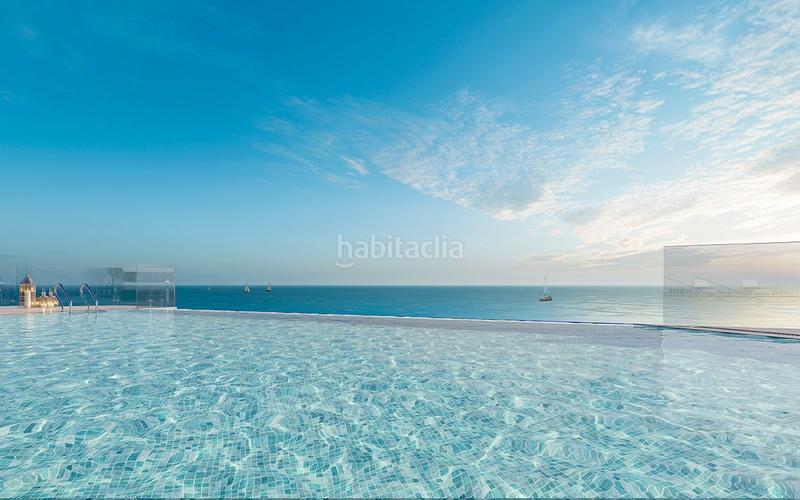 Foto 8db84fa6-eaee-4c96-b7e8-a99ab34f84e7. Piso exclusivo piso con amplia terraza y vistas al mar. en Benalmádena