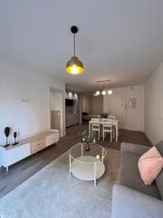 Estudi a Los Castillejos - La Trinidad. Estudios y apartamentos reformados a estrenar