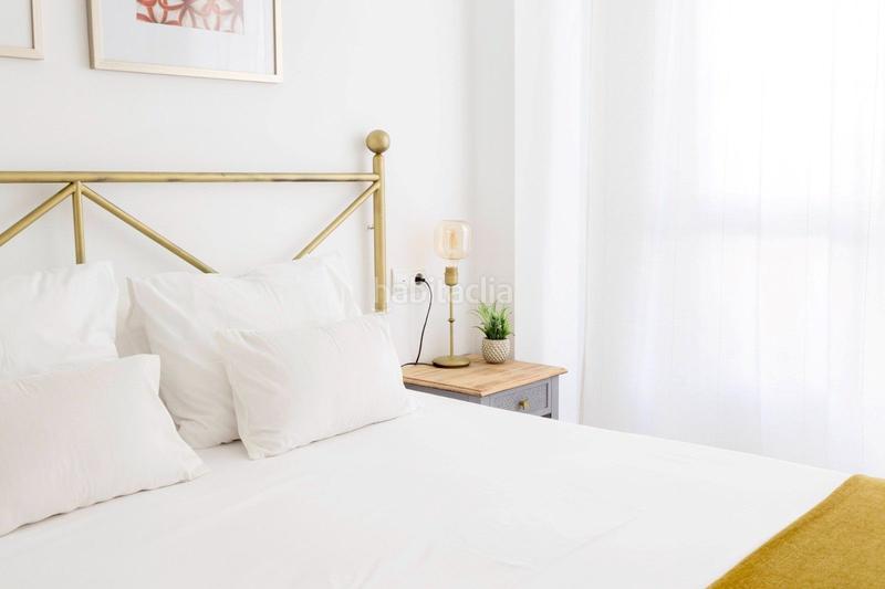 Foto 5068975d-7954-47f1-922f-11671b101c95. Apartamento en del sol 18 apartamento en primera linea de playa costa en Benalmádena