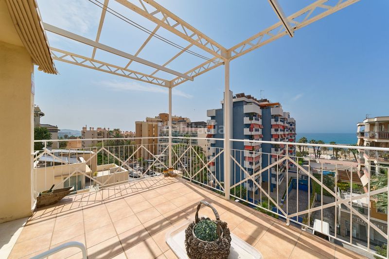 Foto f55db6b0-a6ca-4a94-a3b8-96ea8a4f2b85. Pis amb calefacció aparcament a La Malagueta - Monte Sancha Málaga