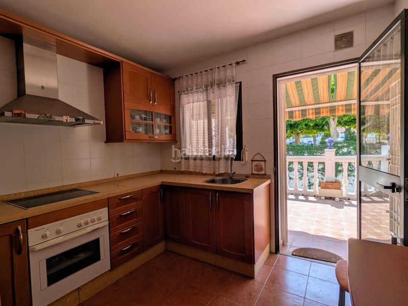 Foto e11cd7af-a169-4edf-8443-65cc37646178. Casa a schiera con parcheggio in La Cala del Moral Rincón de la Victoria