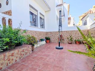 Casa adossada en La Cala del Moral. Exclusiva casa junto a la playa de la cala del moral