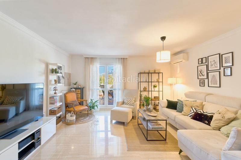 Foto f813533c-35be-4a04-90fe-96383b09fa6d. Piso vivienda con gran terraza y espectaculares vistas en Málaga
