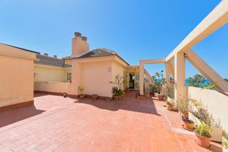 Attique à La Malagueta - Monte Sancha. Atico con 100 metros de terraza y vistas al mar