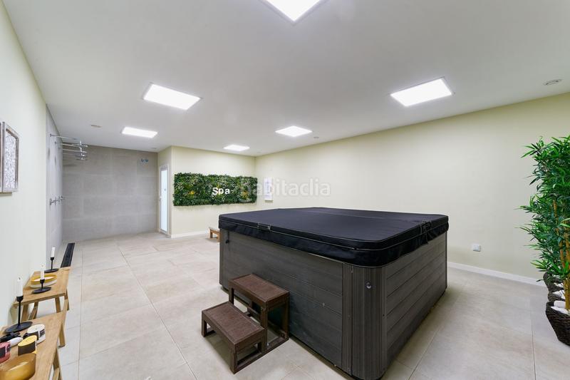 Foto 07afbeec-8d72-49f3-8429-7a39ec0c0a41. Casa adossada amb aparcament piscina a la cala Mijas Mijas