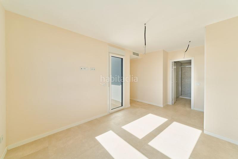 Foto 2f9a2596-75ac-4bee-a40f-4e4555f5c96a. Casa adossada amb aparcament piscina a la cala Mijas Mijas