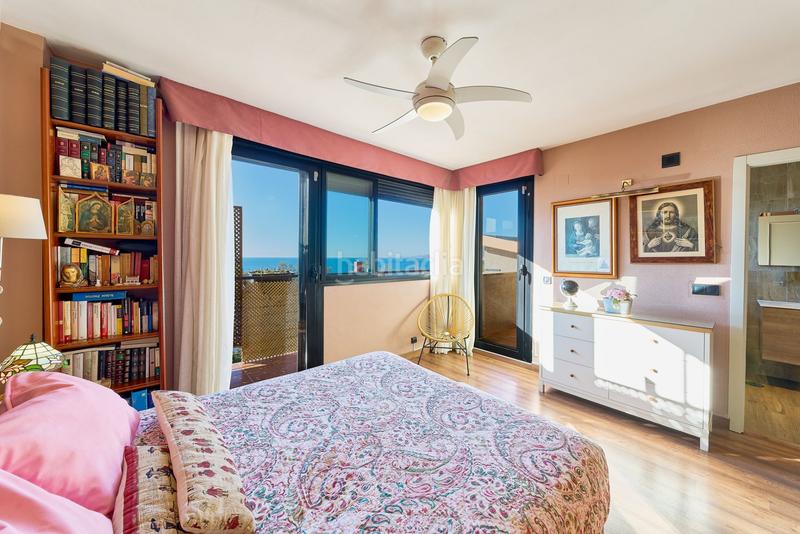 Foto ab7c310f-da2d-4a3e-9e72-0cccb6220834. Attique avec parking piscine dans Pedregalejo - Morlaco Málaga