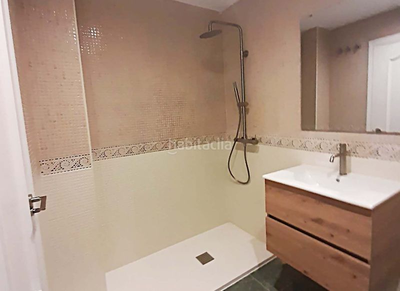 Foto aebf30df-3e40-44cd-8a5e-f7f85e160c87. Pis a El Molinillo - Capuchinos Málaga