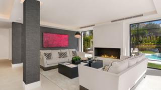 Chalet à Las Brisas. Preciosa villa de lujo en el valle del golf lista para entrar a