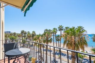 Location Appartement à La Malagueta - Monte Sancha. Estupendo piso frontal al mar en alquiler