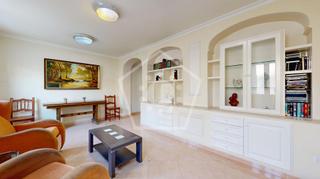 Apartament a Calle valle de laguar. Si te interesa, por favor deja tu mensaje y te llamaremos para c