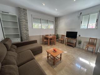 Lloguer Apartament  Villanueva de castellón. Se alquila piso exterior en planta baja cerca del rio turia1. re