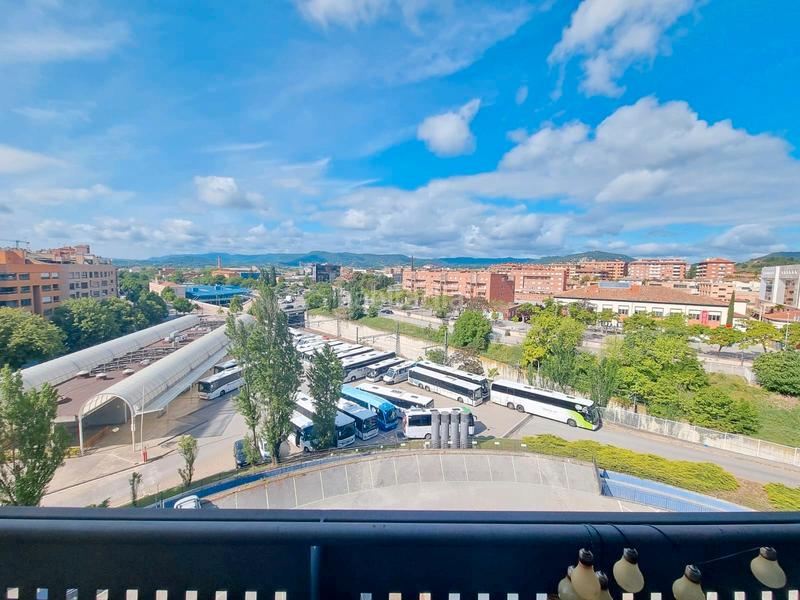 Foto 6bc1c677-b54a-493b-aaba-4fcf19bcf2ea. Rent flat with parking in Nord Vic