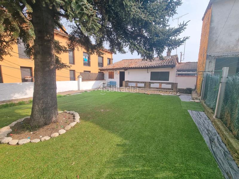 Foto dd585076-b7ee-4057-8286-2fa541d549a3. Casa a Sant Hipòlit de Voltregà