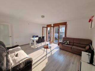 Location Appartement  Carrer de girona. Piso luminoso de 3 habitaciones dobles – ideal para estudiantes