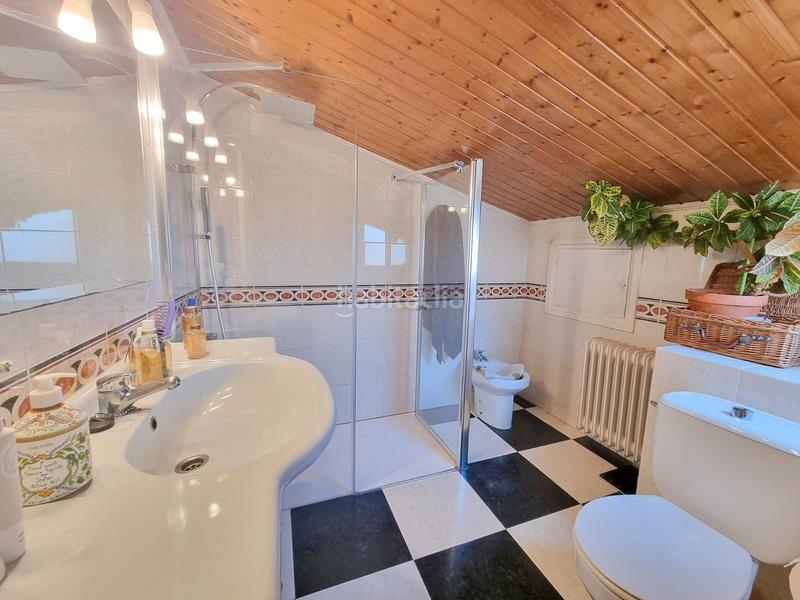 Foto f67e7394-0e05-41de-932b-ee2a61a67351. Casa con camino riscaldamento in Masies de Voltregà (Les)