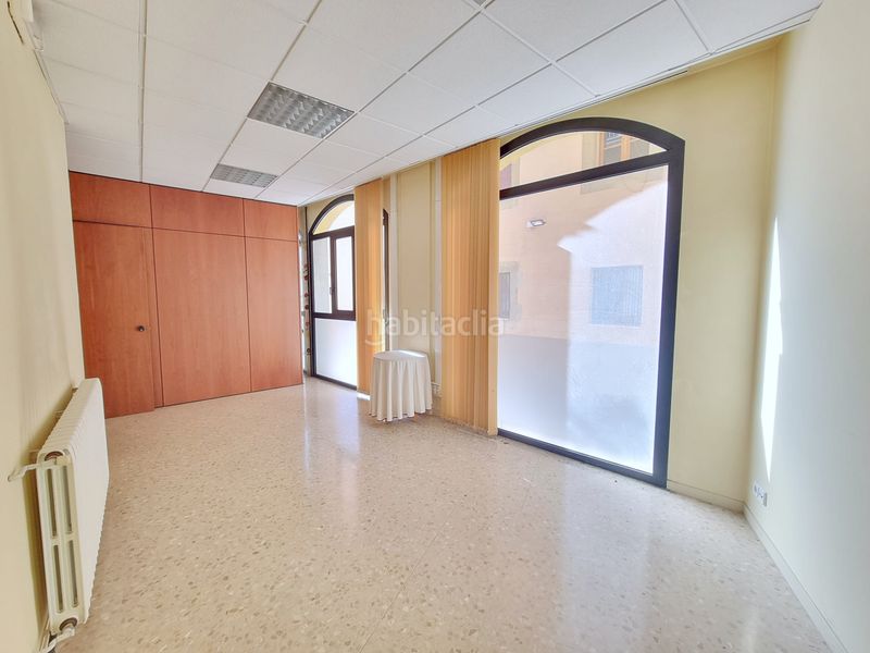 Foto fe78b4cc-c803-4788-8b88-4287dfdcddda. Local comercial amb calefacció a Centre Vic