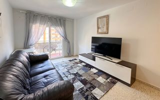 Pis  Passatge de la font dels frares. Piso de 3 habitacions y 2 baños con plaza de aparcamiento.