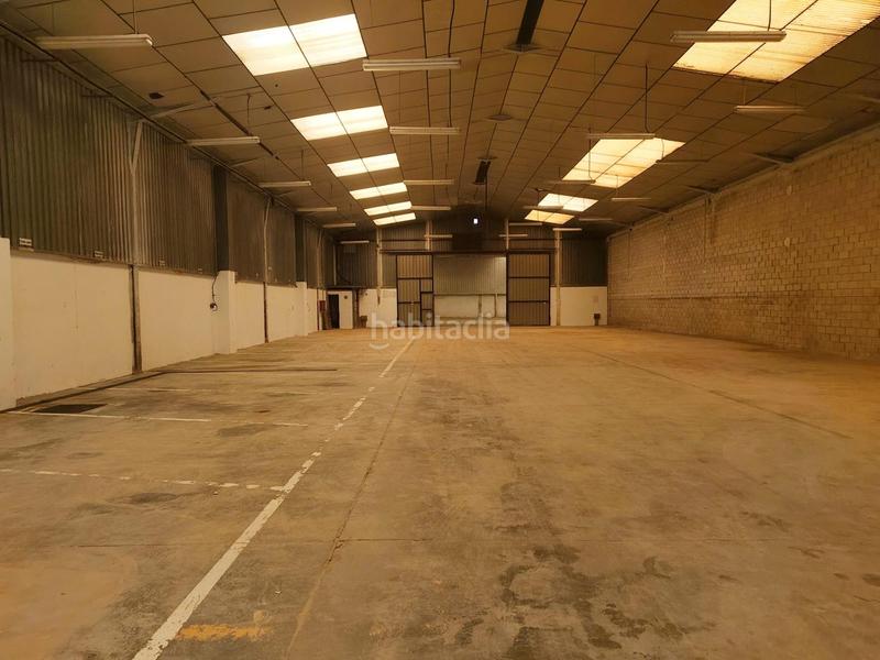 Foto 508bae71-01df-42f3-81e2-492605bc4258. Alquiler nave industrial nave en alquiler 1.000 m acceso trailers cerca de puerto y autovías en Sedaví