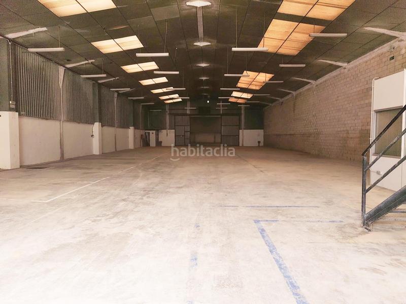 Foto c8b10b63-595e-4e14-b1fb-cfc11ea6d8a2. Alquiler nave industrial nave en alquiler 1.000 m acceso trailers cerca de puerto y autovías en Sedaví