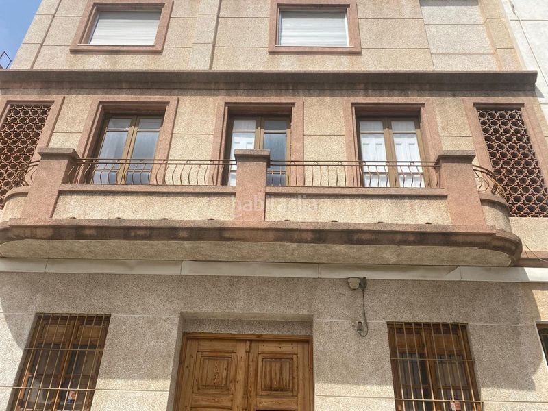 Foto ffa52d29-1c68-4d33-8604-a918617b0301. Edificio in Sedaví