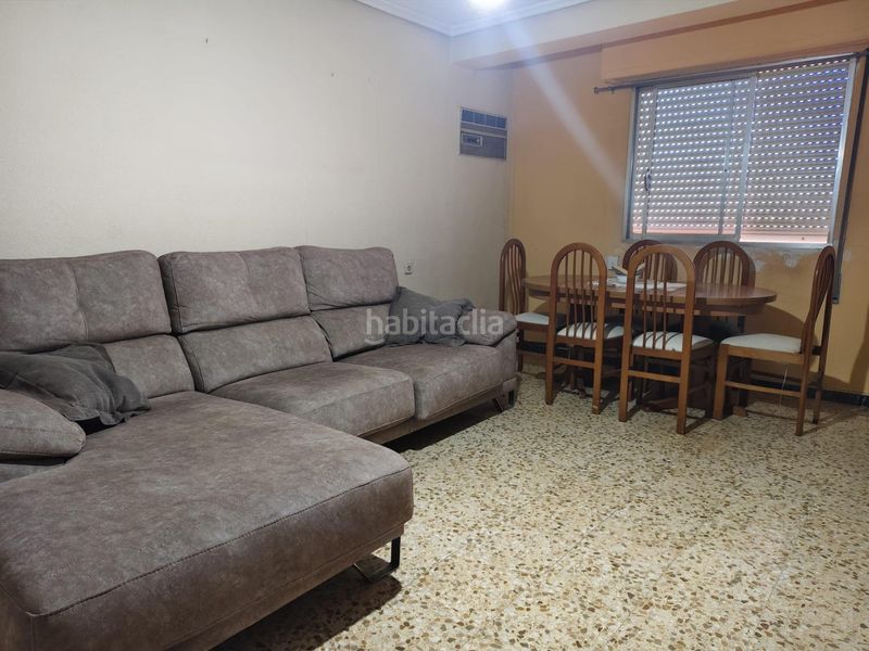 Foto dc9ce828-4616-4978-8653-9db0a6fb632e. Pis a Sedaví