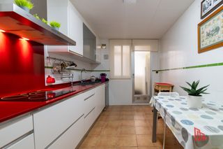 Flat in Catarroja. Amplio, luminoso y listo para entrar a vivir con garaje y traste