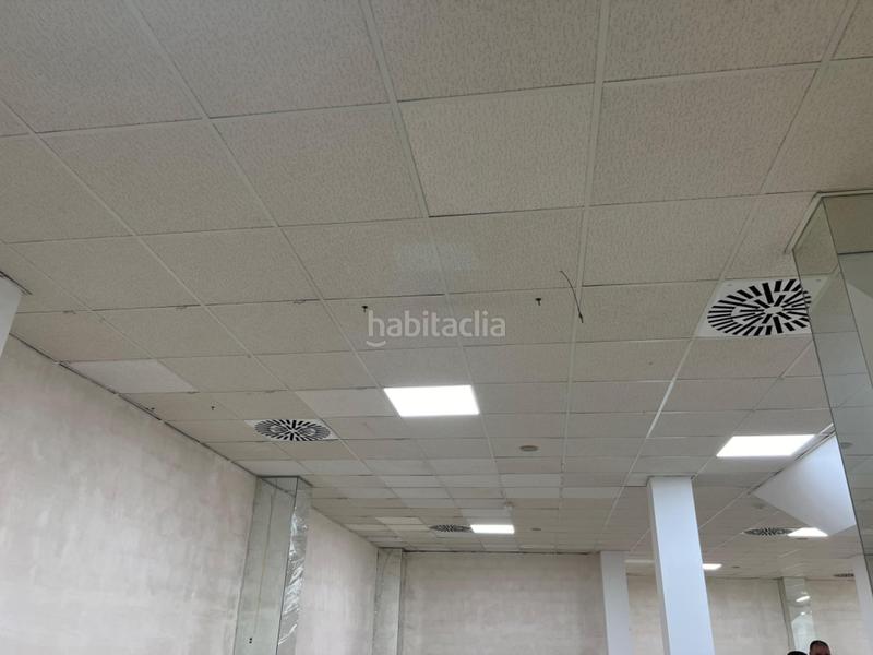 Foto 9bf7f736-65dd-4eaa-aaee-d51e2df3f2b3. Lloguer local comercial a Sedaví