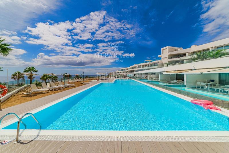 Foto 4d8d720f-bc2d-4d95-89fa-f942933138a4. Appartamento in roques del salmor 5 in Playa del Duque Adeje