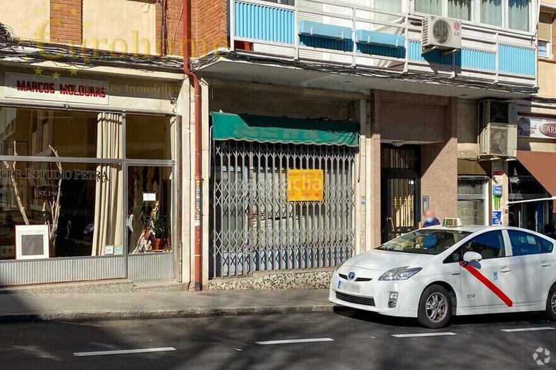 Foto 4ef57df5-2015-42aa-8ab3-01ab22022d98. Local comercial local en Ventas Madrid