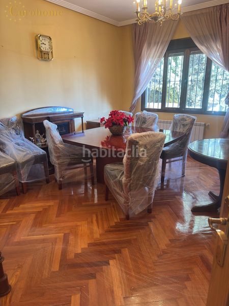 Foto 1319b1e8-7861-4f98-b1ac-7982802b0e68. Chalet  en Centro Navalcarnero