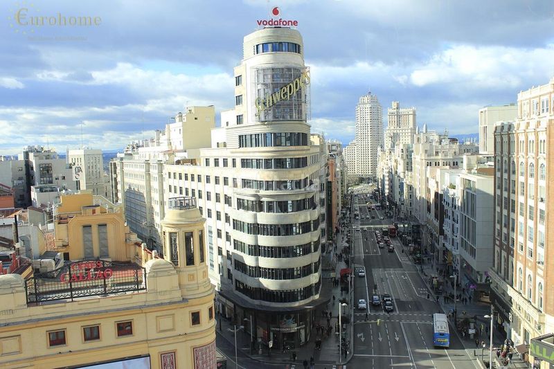Foto 5eb7d3d3-4ac8-4938-8d2d-8471068a2914. Traspàs local comercial a Palacio Madrid
