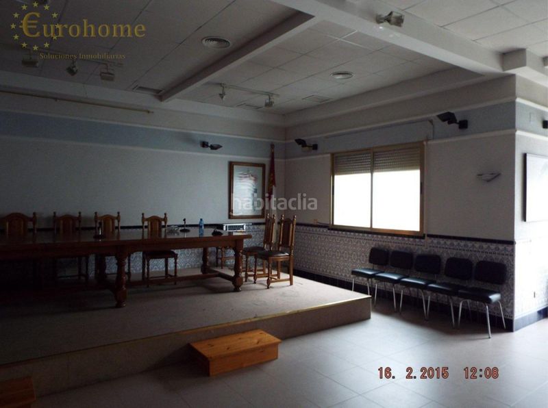Foto 017165fe-9441-4bcb-bbe7-9e344606fe4d. Local comercial a Parrillas