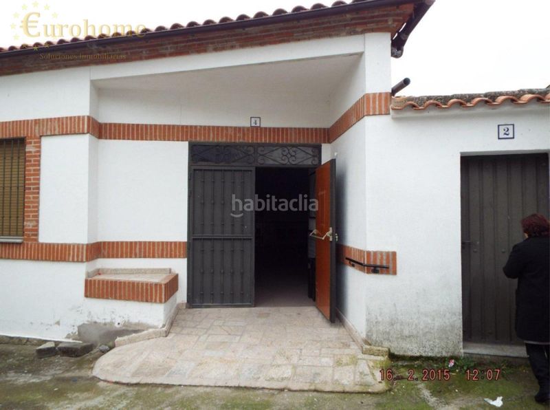 Foto 6a5dfe99-6b00-46b8-9c10-b15e26cd5dda. Local comercial a Parrillas