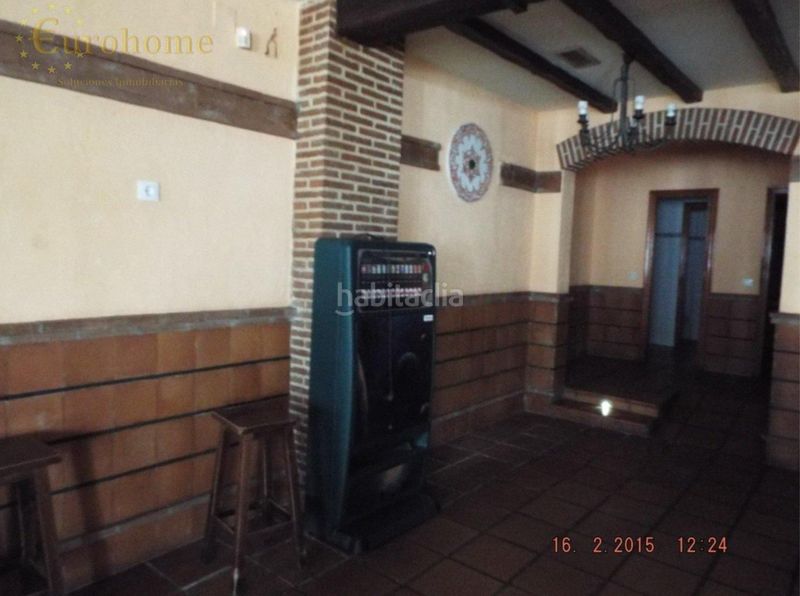 Foto 8d0e31f9-f8bc-4a20-b3b8-04d8931a0228. Local comercial a Parrillas