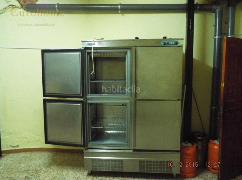 Foto f1a04374-d84f-4177-af6f-f37269eedab5. Local comercial a Parrillas