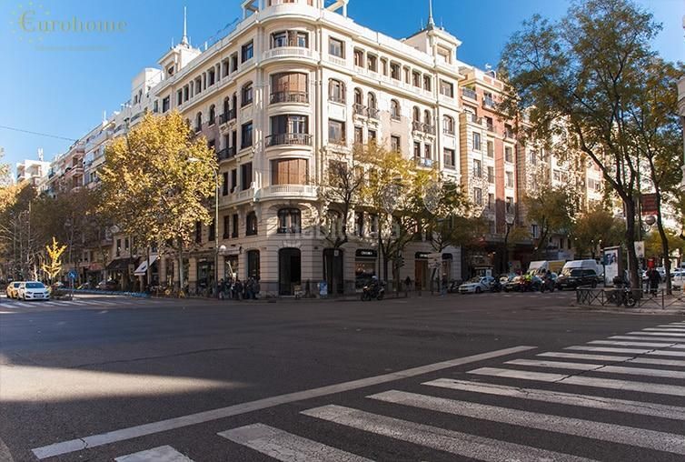 Foto 6c26693d-364c-468e-b41b-acba17f09907. Piso  en Goya Madrid
