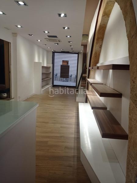 Foto d8caef39-c2ac-4741-a2da-338bdca598ee. Rent business premise in Centre Vila Vilafranca del Penedès