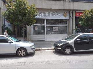 Local Comercial en Sant Joan. Local muy centrico y diafano con salida de humos Local Comercial en Sant Joan. Local muy centrico y diafano con salida de humos