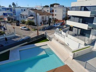 Pis a Bardaji-El Mol de Baix. Espectacular piso con piscina comunitaria cubelles