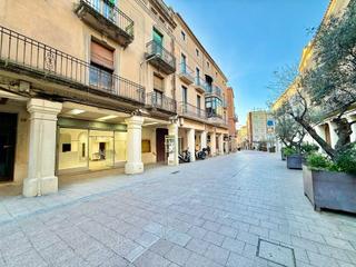 Geschäftsraum in Centre Vila. Gran local de 290m2 en el centro de vilafranca del penedès